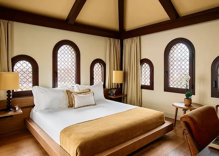 El Pilar Andalucia 埃斯特波纳