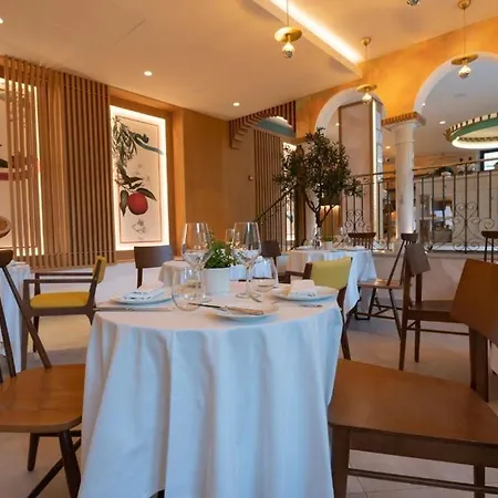 El Pilar Andalucia Hotell 4*