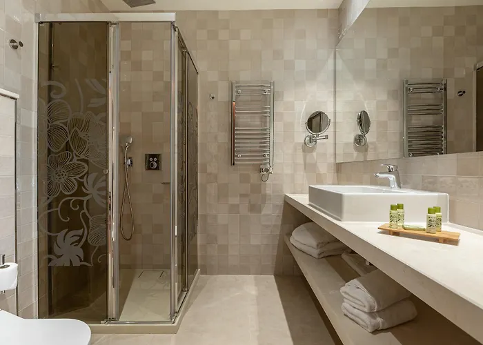 El Pilar Andalucia Hotell 4*