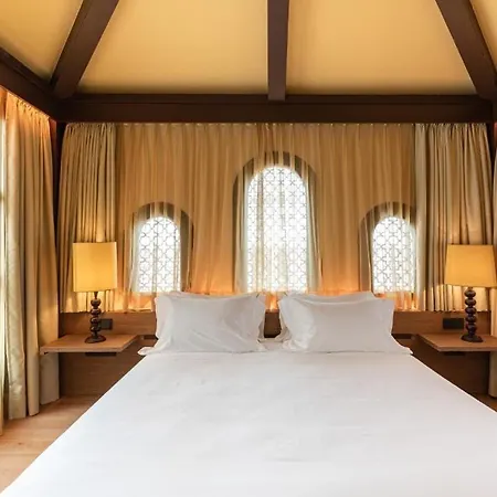 El Pilar Andalucia ホテル エステポナ