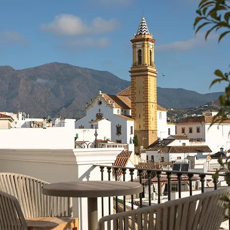 El Pilar Andalucia ホテル エステポナ