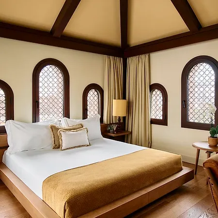 El Pilar Andalucia エステポナ