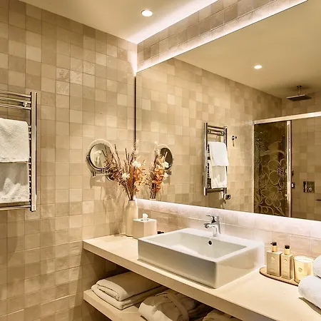 El Pilar Andalucia ホテル