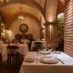 El Pilar Andalucia 에스테포나